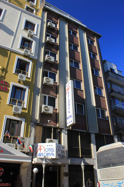 Nicht sehr Einladend Hotel Avlonya