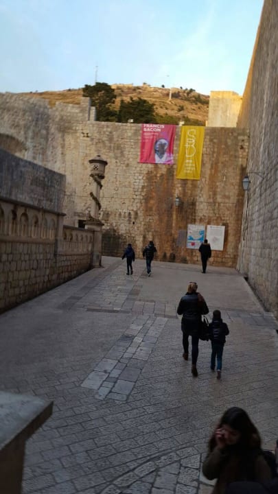 Walking to the Old City Valamar Lacroma Hotel