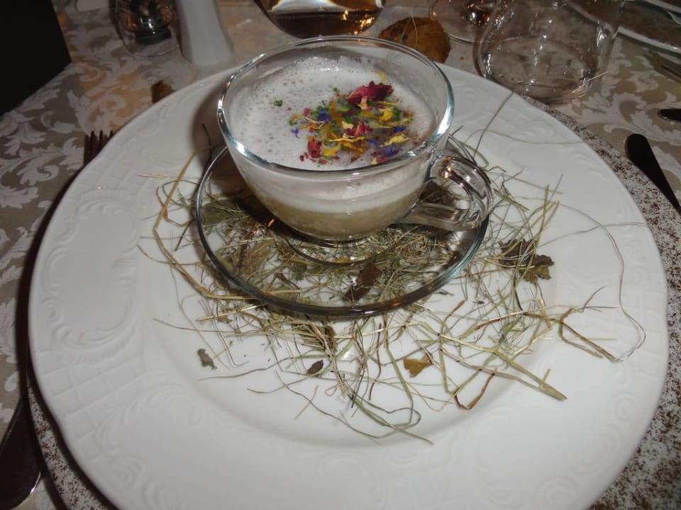 Una delle tante delizie dell Hotel Monika Hotel Monika – great place to be