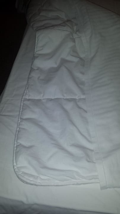 Die zu kurze Bettwäsche Grand Belish Resort Hotel & Spa