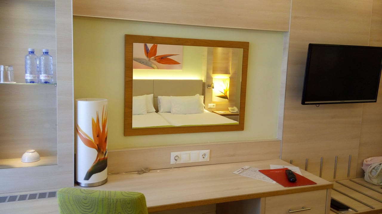 Modernes Möbel, Flachbild-TV Bull Costa Canaria & Spa - Adults only