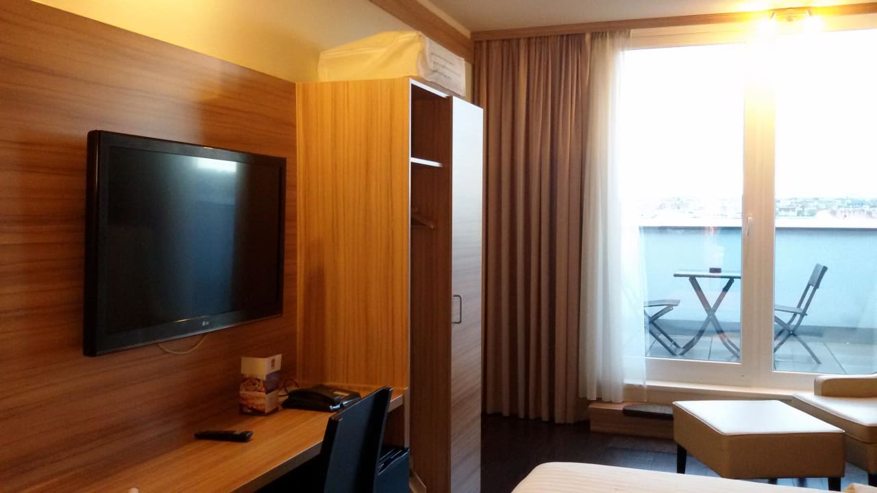 Businesszimmer 740 Leonardo Hotel Vienna Schönbrunn