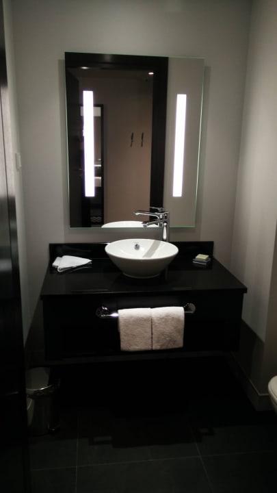 Łazienka Hilton Garden Inn Krakow Airport