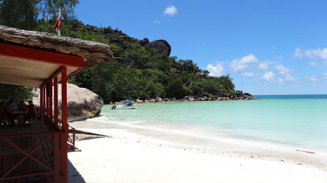 Vordergrund Tauchstation Paradise Sun