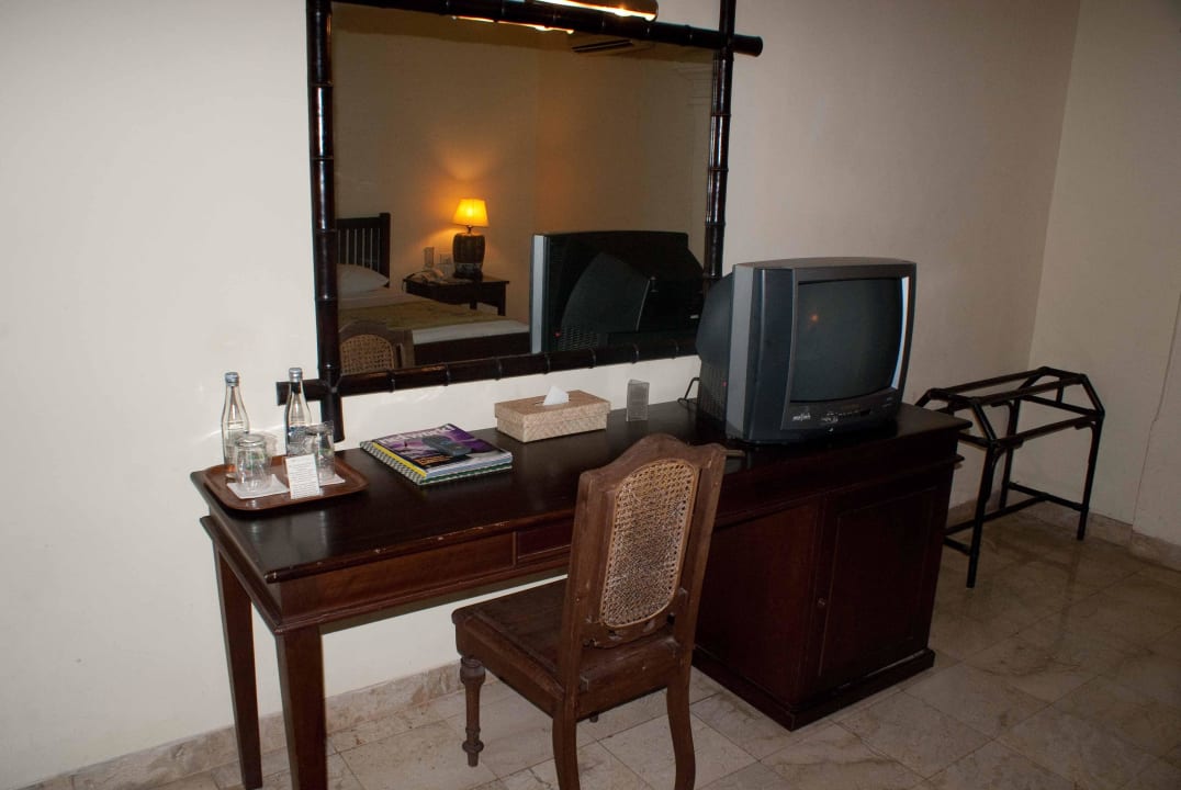 Zwei kleine kostenlose Wasser Hotel Puri Bambu