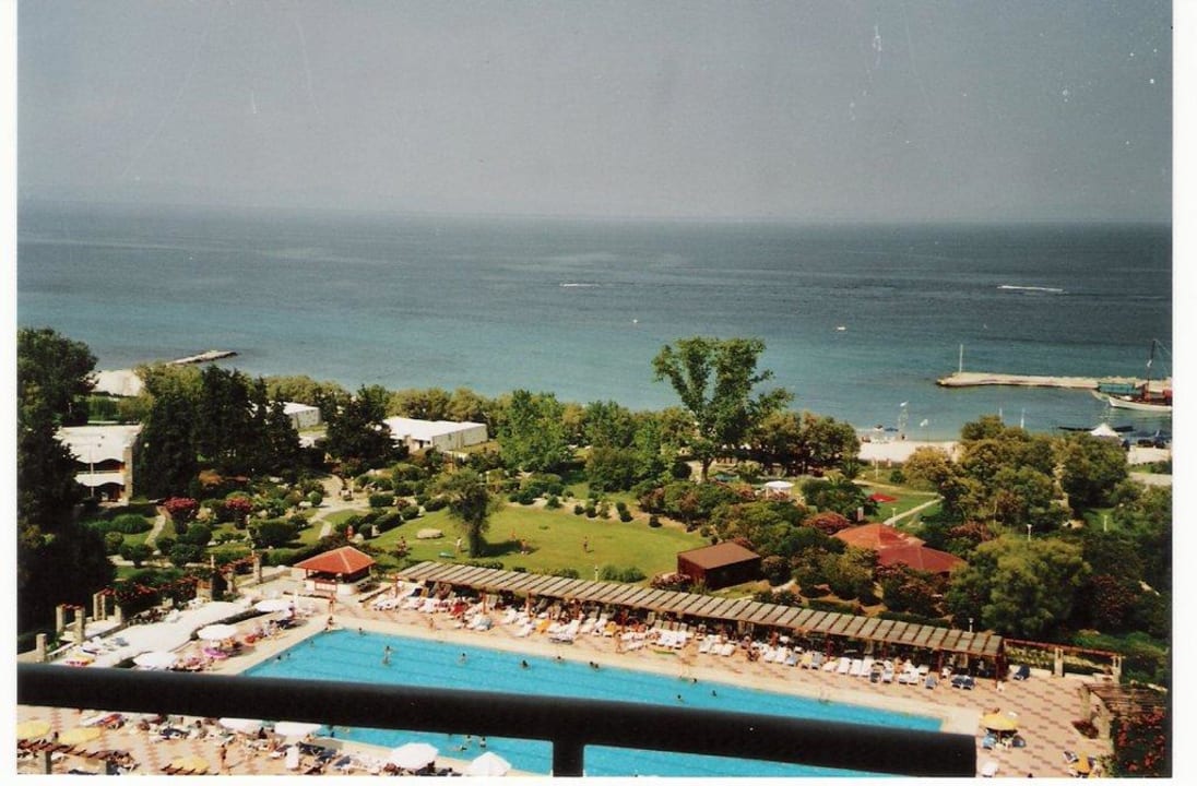 Blick Richtung Pool, ausm Zimmer Hotel Athos Palace