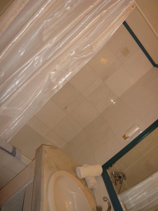 Bad / Dusche Alexander Beach Hotel & Village Resort