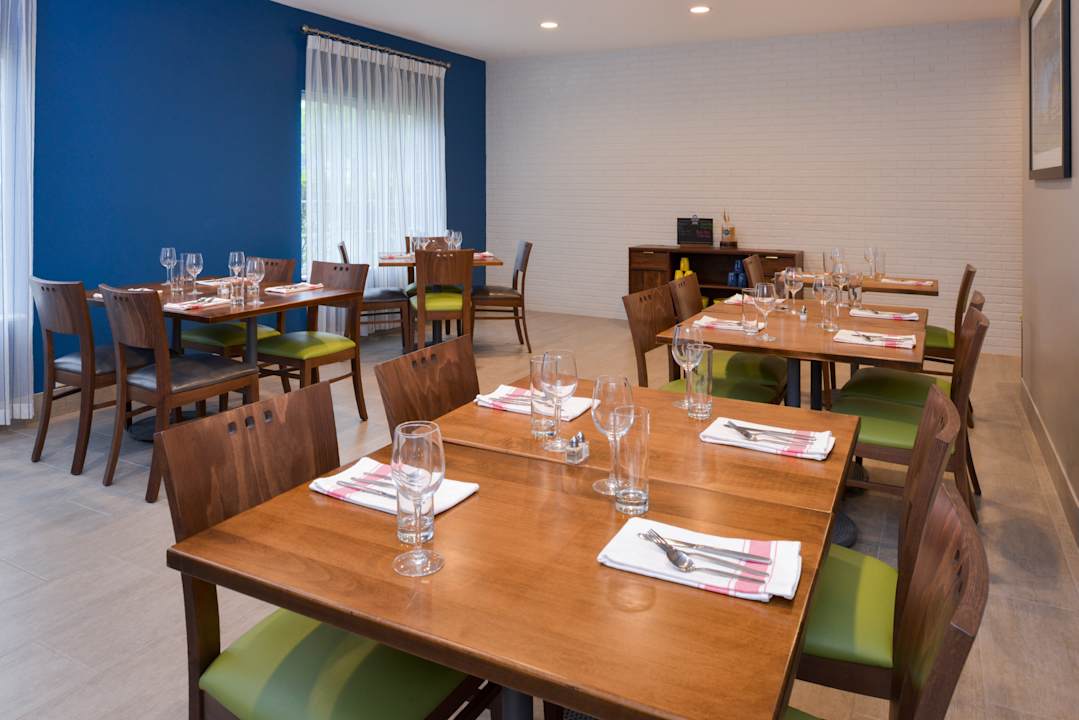 Gastro Four Points by Sheraton Mount Prospect O’Hare