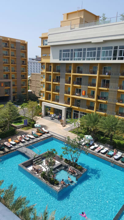 Pool Hotel Grand Bella