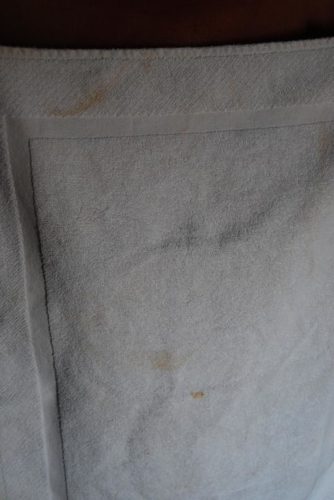 Handtuch Isla Brown Chania Resort, Curio Collection by Hilton