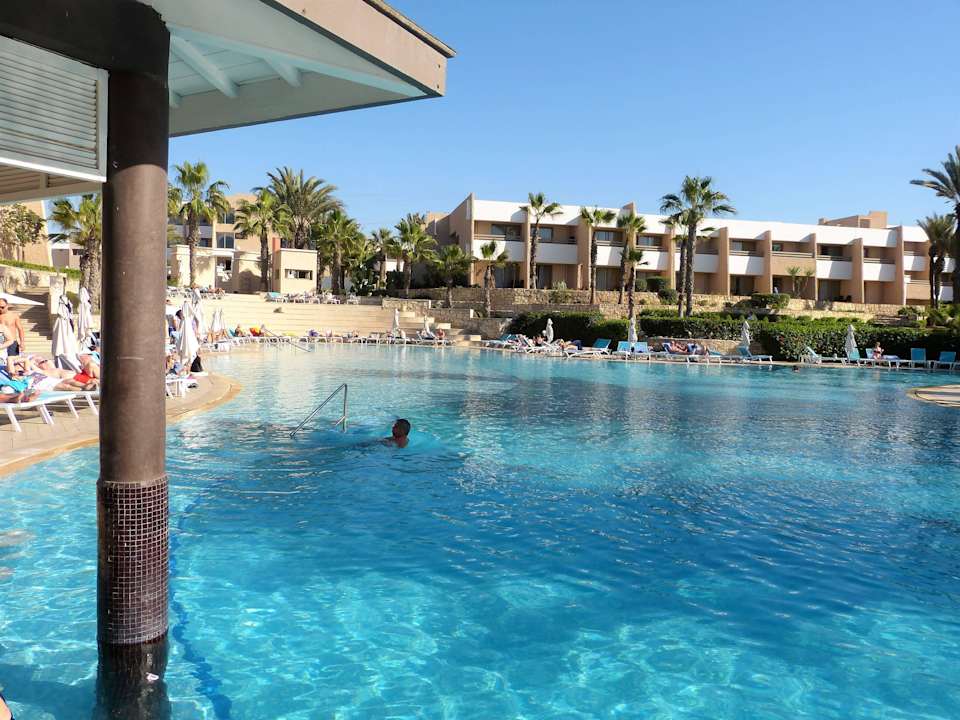 Sauberer Pool Dunes D'or Ocean Club