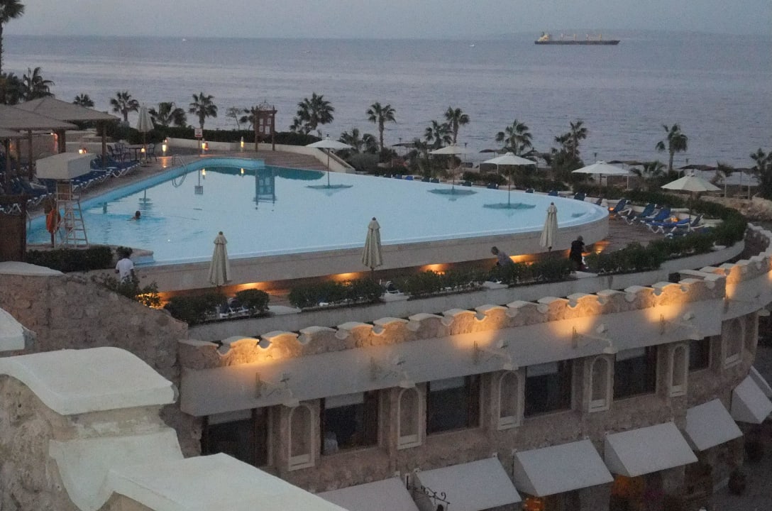 Abendstimmung am Pool Pickalbatros Citadel Resort