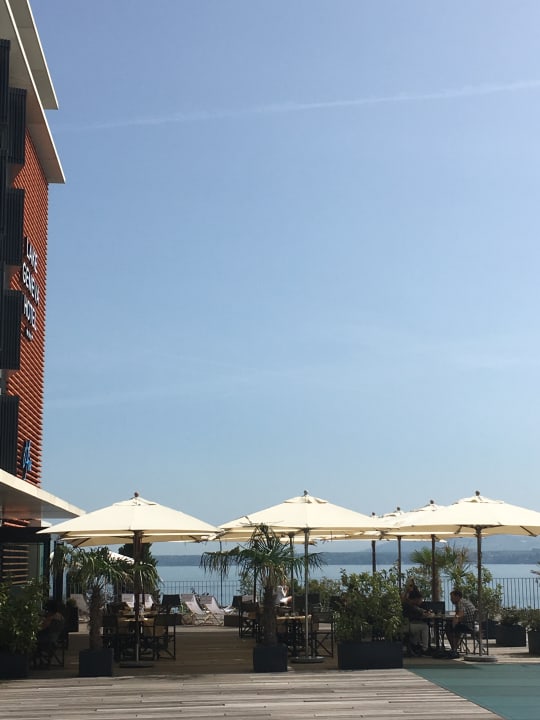 Restaurant Hotel Lake Geneva