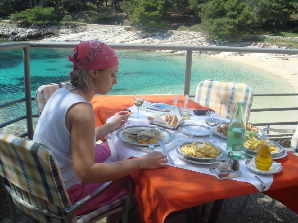 Restoran on the beach Hotel Aurora