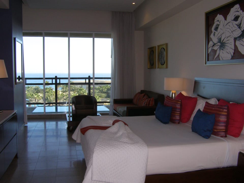 Bedroom master with jacuzzi Hotel The Grand Mayan Los Cabos