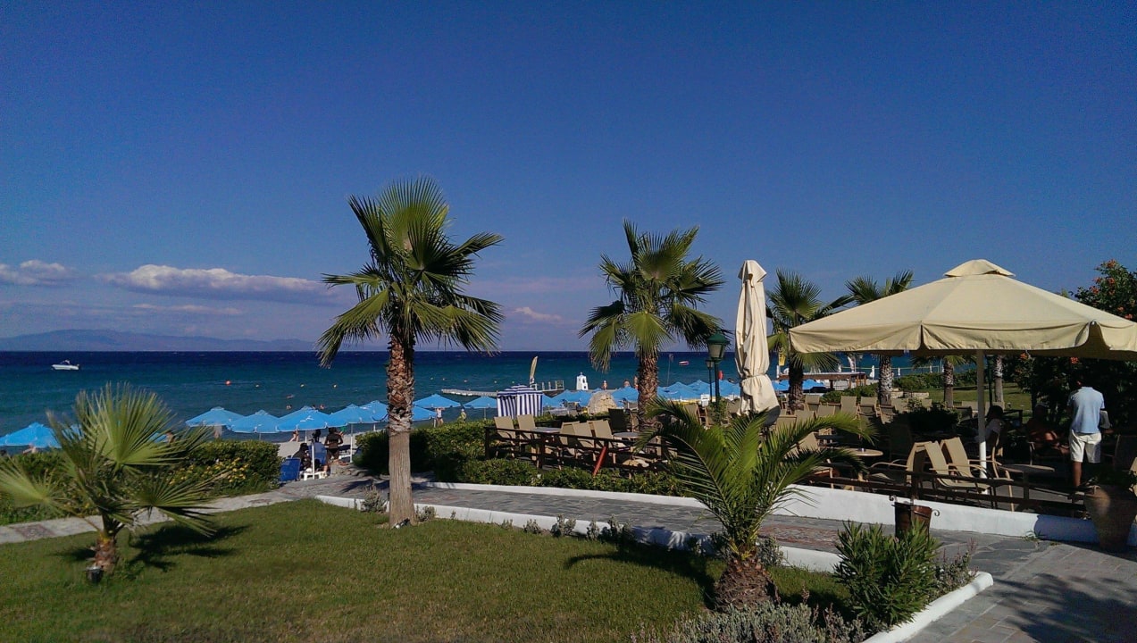 Strand Bar Aegean Melathron Thalasso Spa Hotel