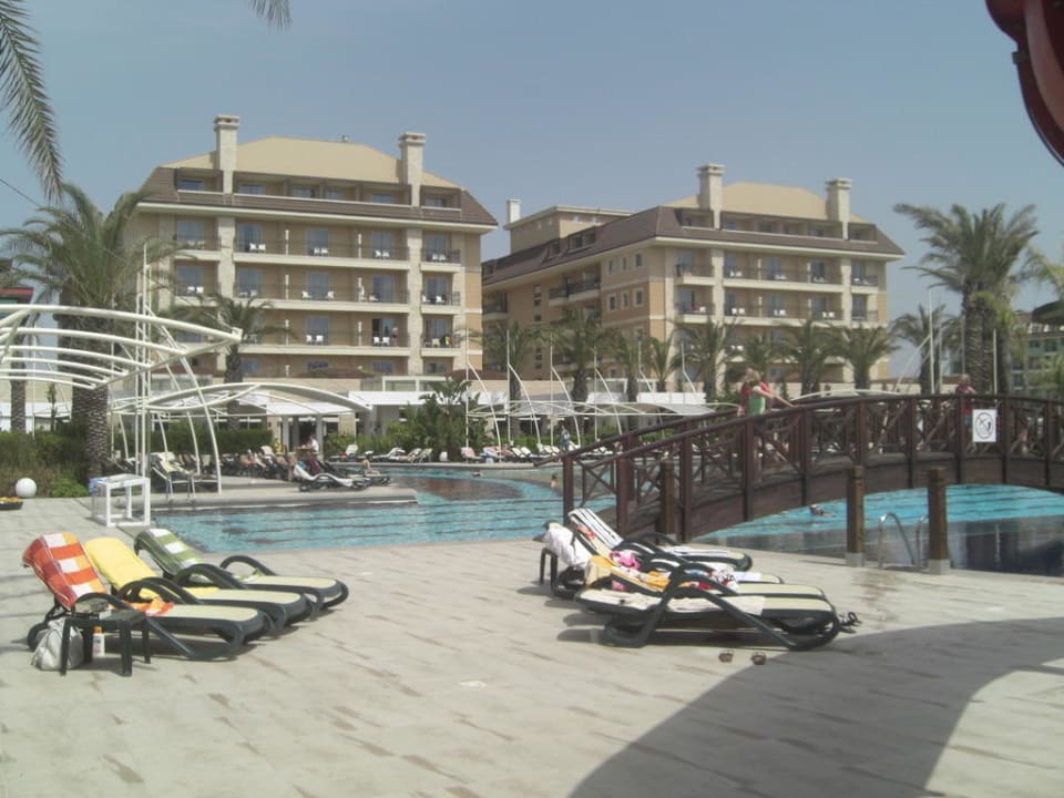 Schöne Poolanlage Crystal Family Comfort Collection