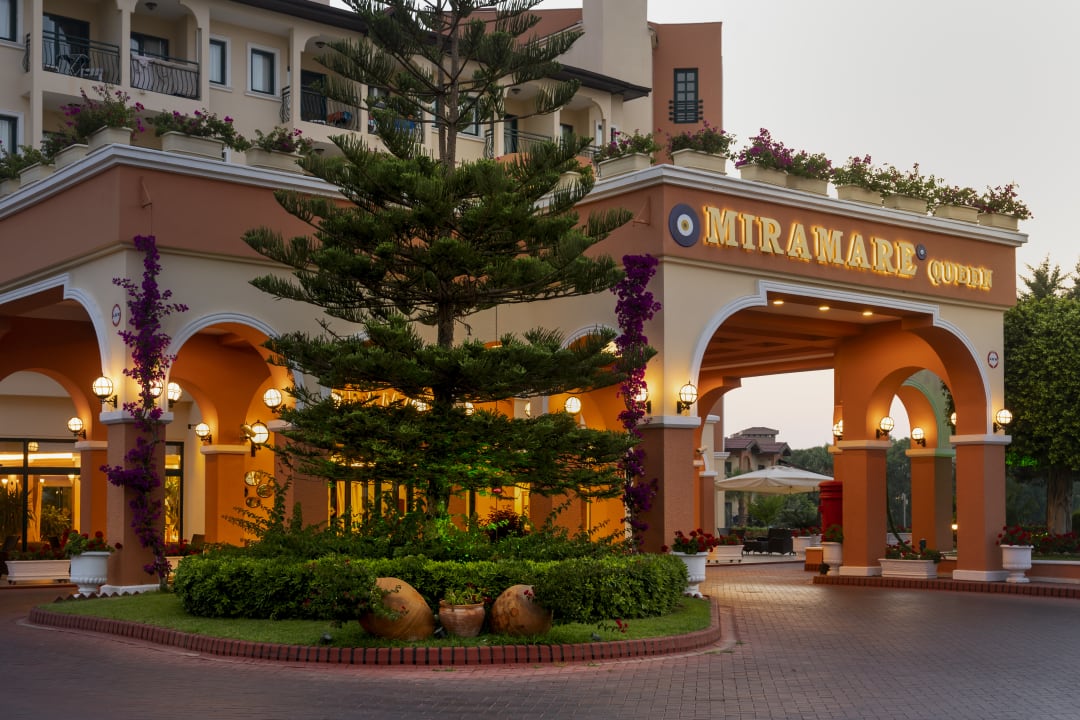 Außenansicht Miramare Queen Hotel