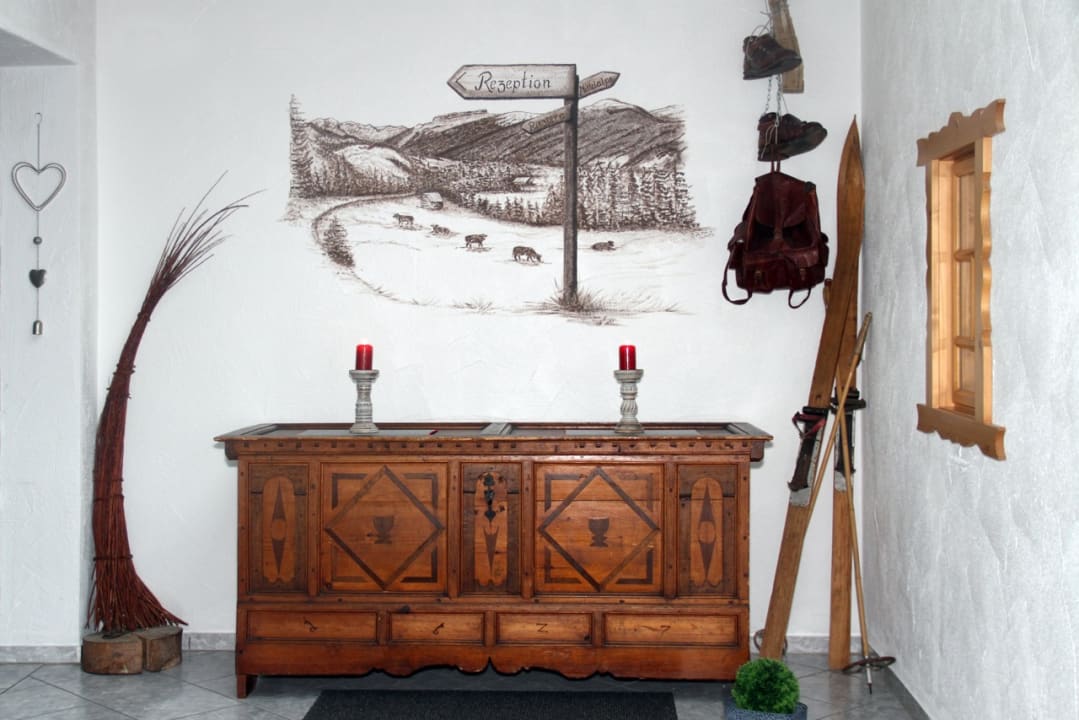 Lobby Gästehaus Wiesengrund - daHEIM auf der Riezler Höh'!