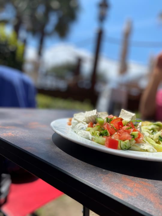 Gastro Blue Waters Club