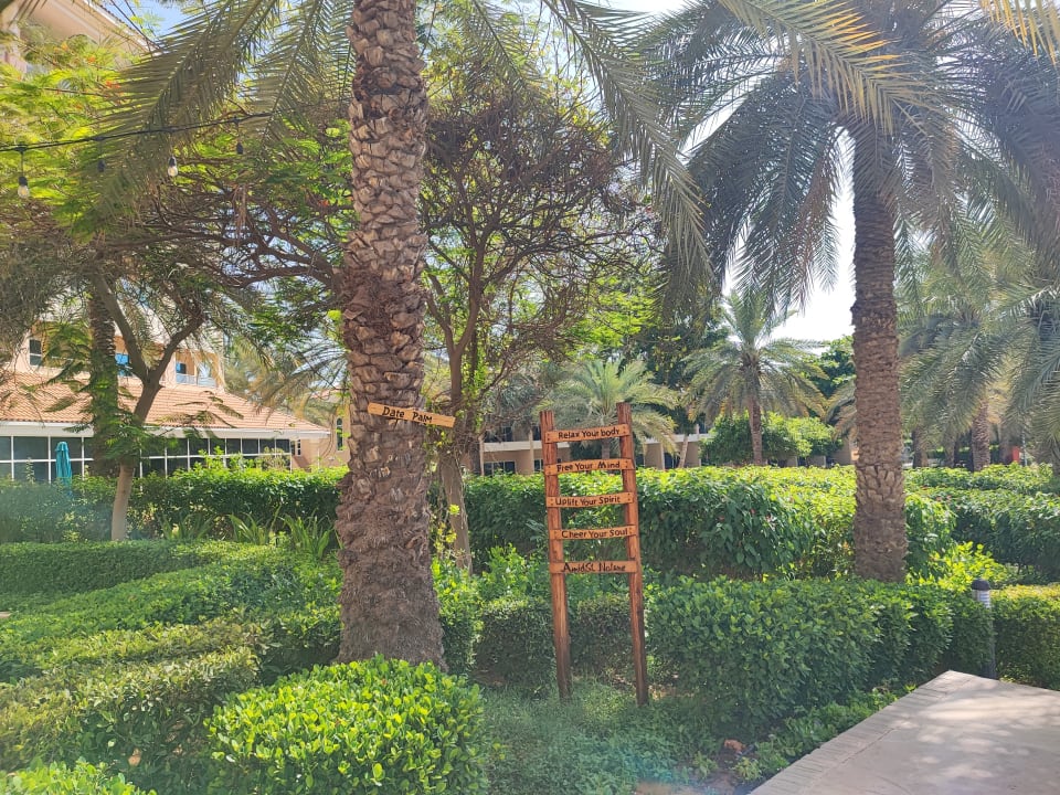 Gartenanlage Fujairah Rotana Resort & Spa
