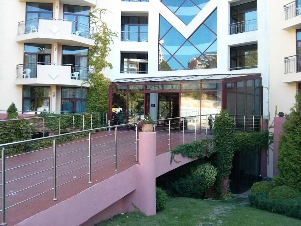 Eingang zum Hotel Hotel Odessos