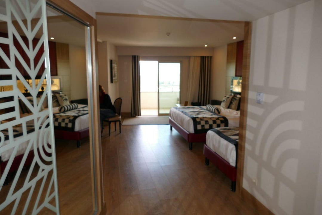 Sehr reräumig Hotel Delphin Imperial