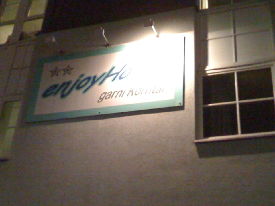 Aussenansicht Enjoy Hotel Garni Korntal