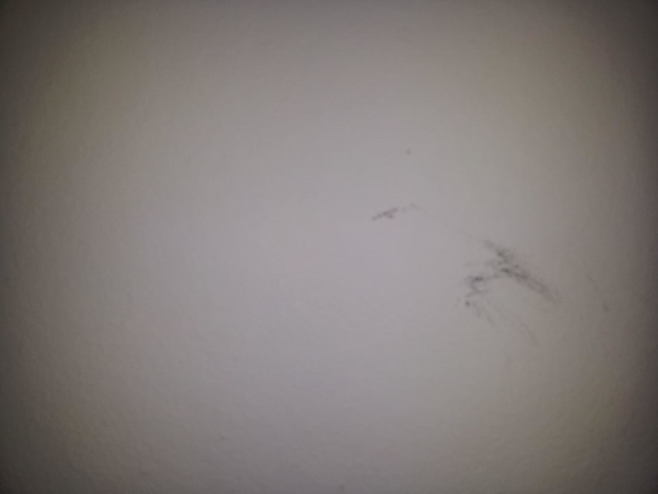 Dreckige Wand Hotel Ema