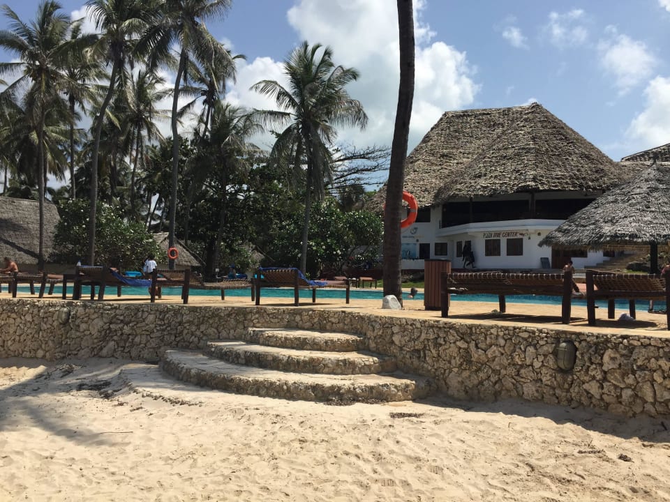 Hauptpool Karafuu Beach Resort & Spa