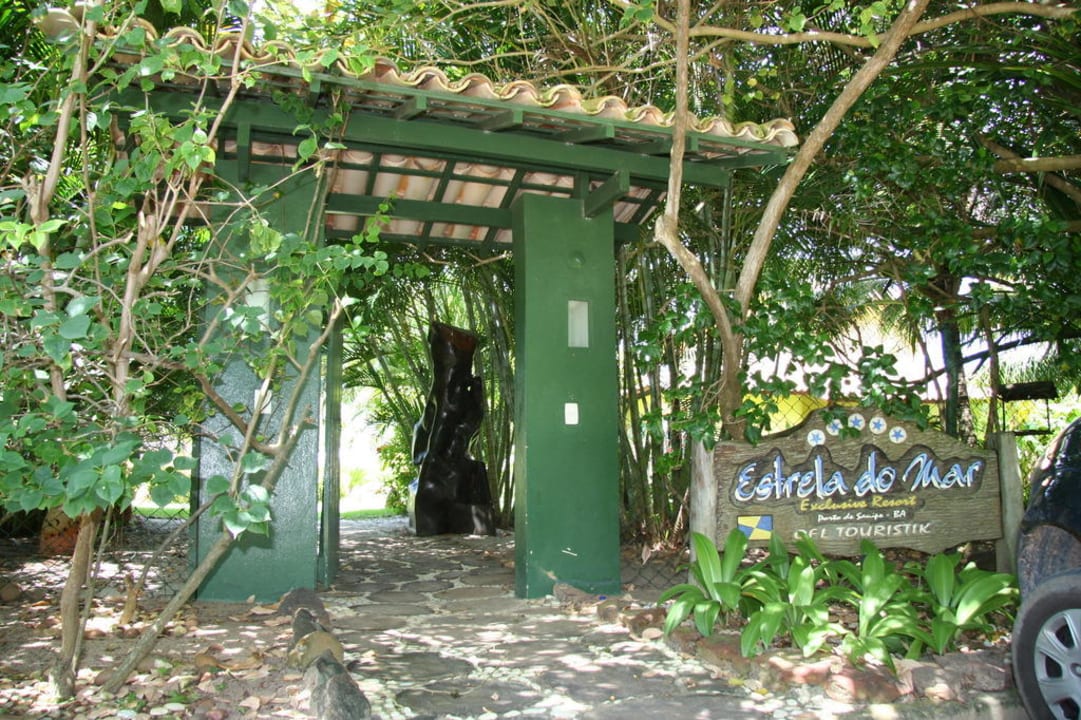 Eingang zu -Stern am Meer- Hotel Estrela do Mar Resort