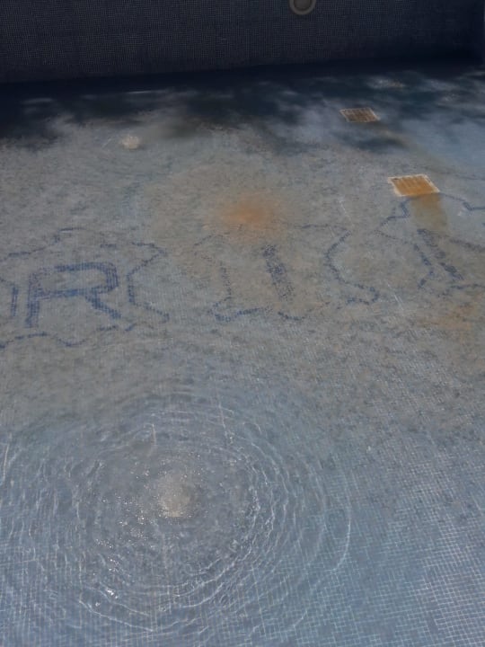 Pool Hotel Asrin Beach