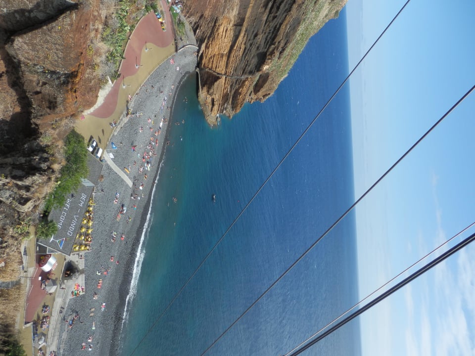 Z wagonika Hotel Dom Pedro Garajau