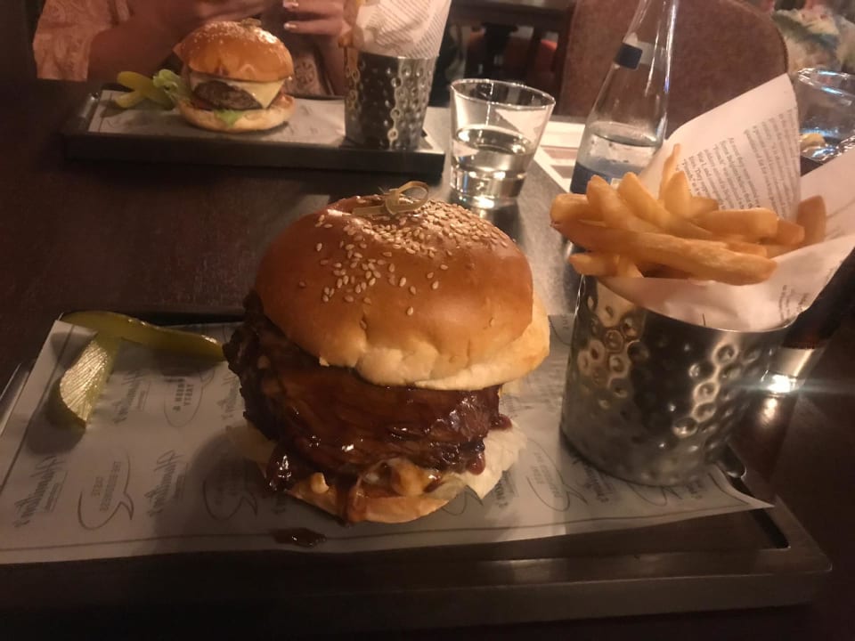 Gastro Saadiyat Rotana Resort &  Villas