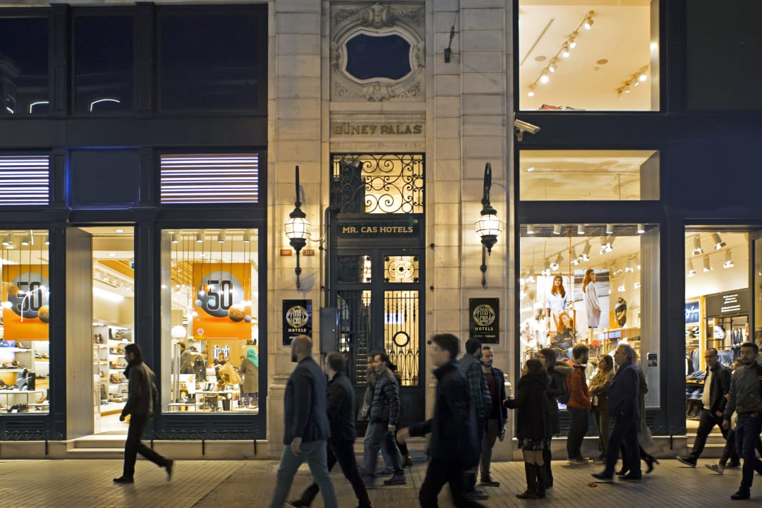 Außenansicht Mr Cas Hotels