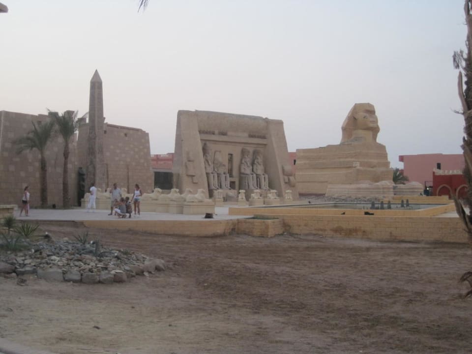 Theater Pickalbatros Alf Leila Wa Leila Resort - Neverland Hurghada