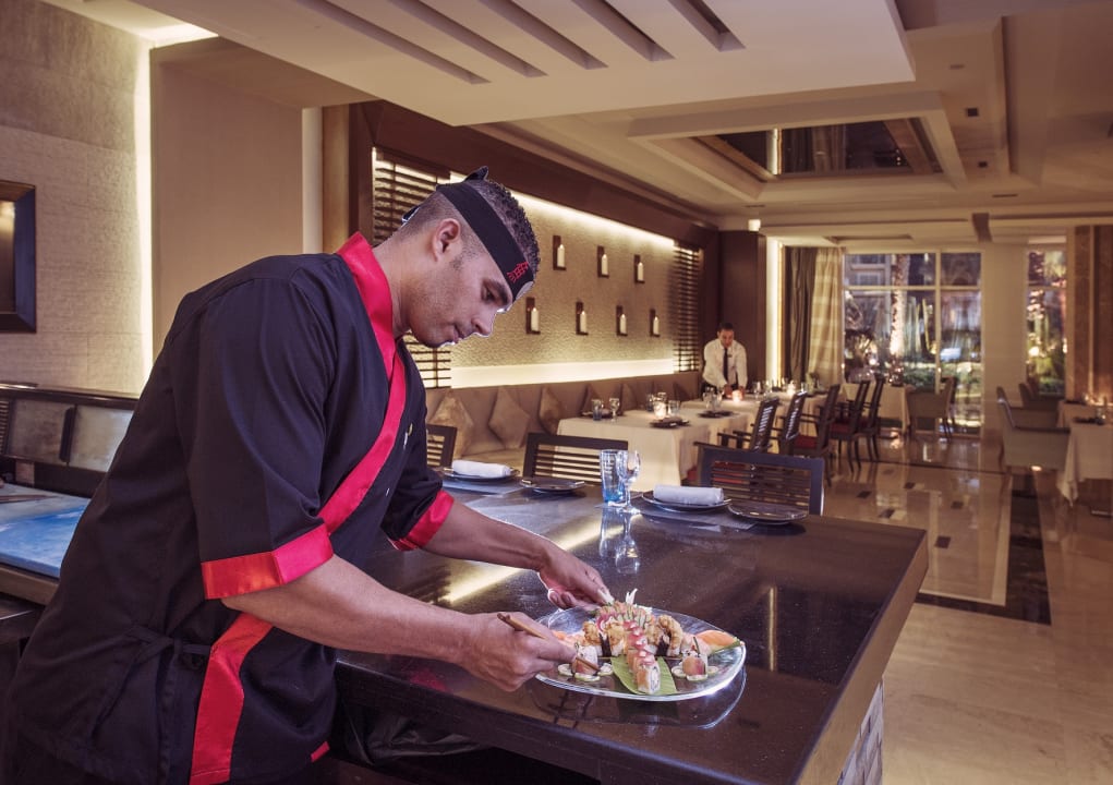 Restaurant Premier Le Reve Hotel & Spa