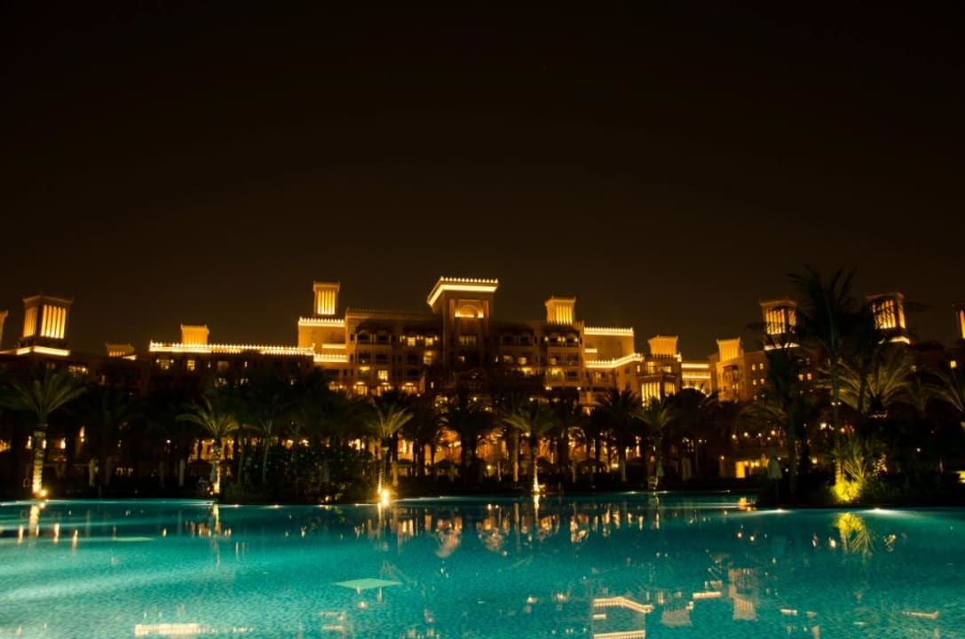 Pool @ Night Jumeirah Al Qasr