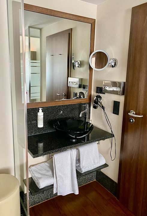 Zimmer Flemings Hotel Frankfurt Main-Riverside