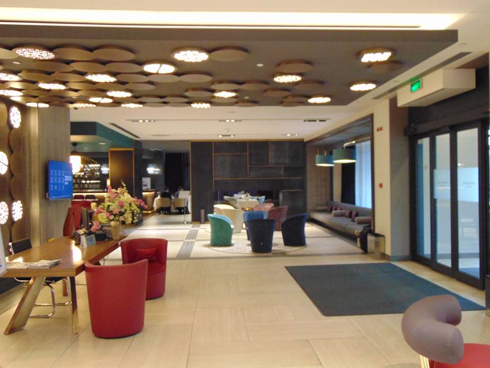 Lobby Mercure Almaty City Center