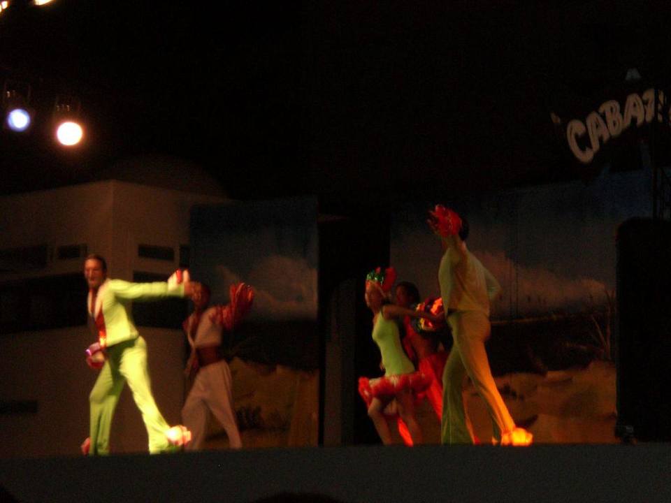 animación nocturna Hotel El Mouradi Djerba Menzel