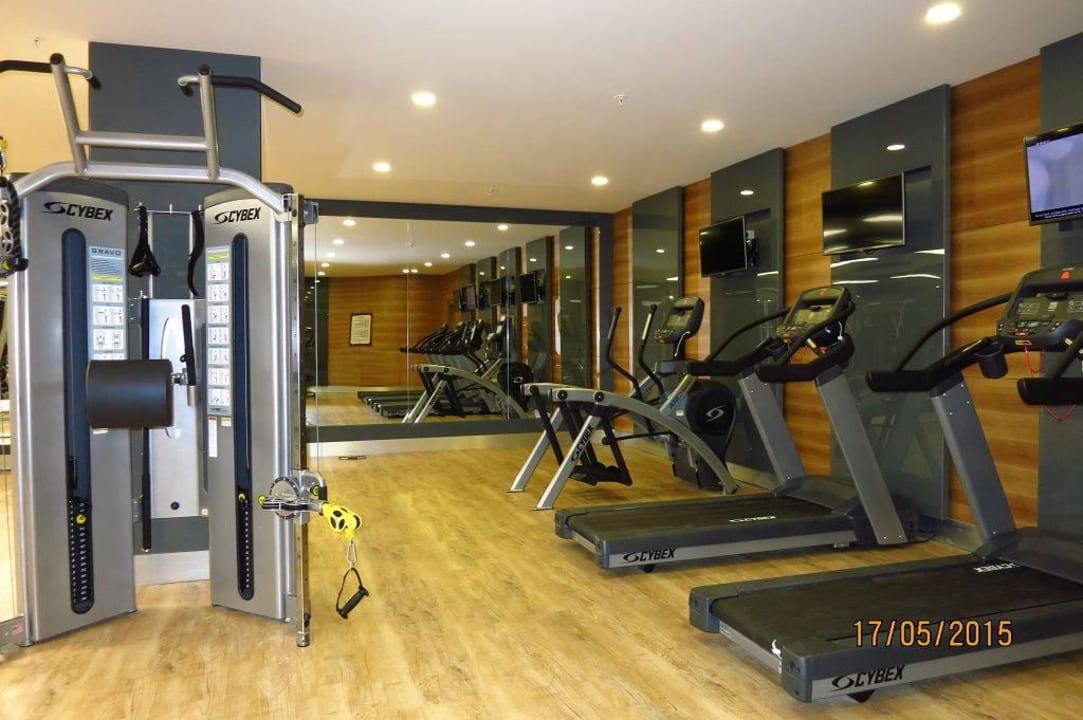 Fitnessraum Ramada Resort Kusadasi & Golf