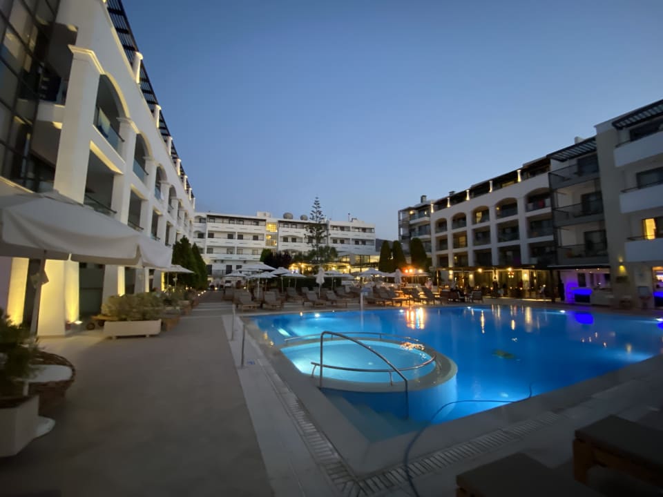 Außenansicht Albatros Spa & Resort Hotel