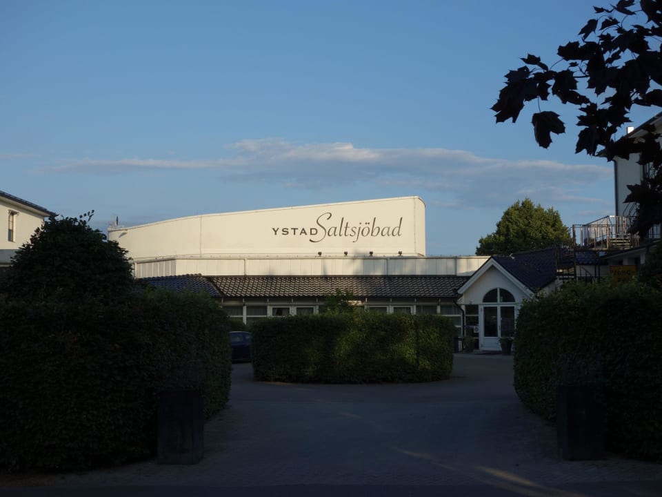 Der Haupteingang vom Parkplatz aus Seehotel Ystad Saltsjöbaden