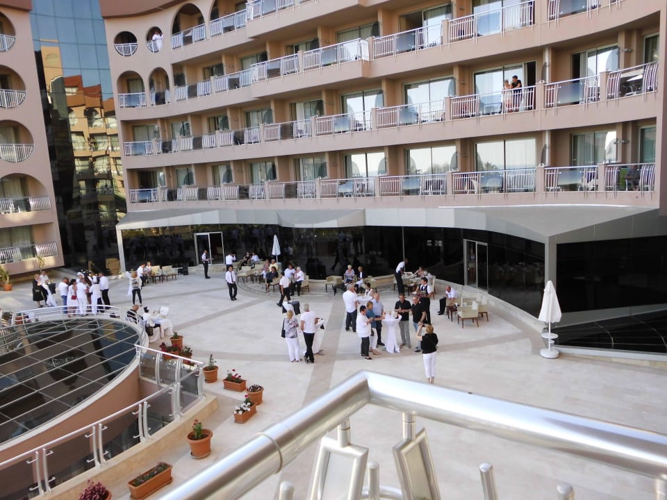 Vorbereitung der Animateure auf Abendveranstaltung Arycanda Kirman Premium