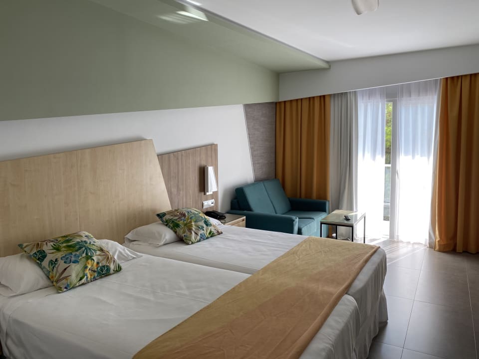 Zimmer Hotel Riu Playa Park