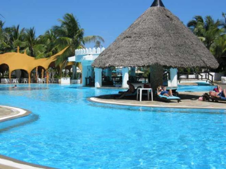 Der traumhafte Pool  Hotel Southern Palms Beach Resort