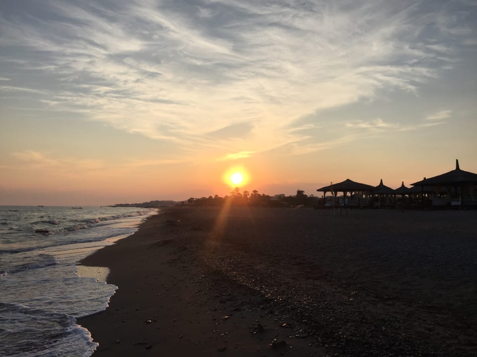Strand Xanadu Resort Hotel
