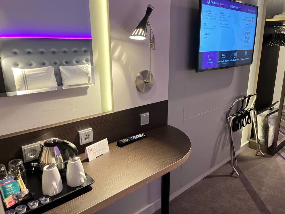 Zimmer Premier Inn Berlin Airport