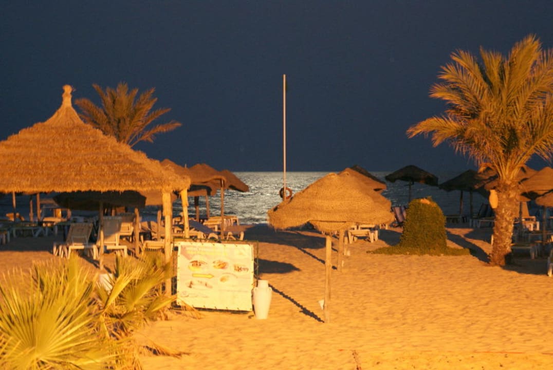 By night Hotel Paradis Palace